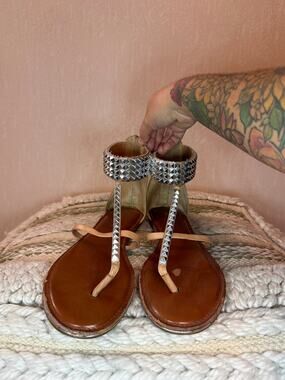 Gianni Bini Studded T-Strap Ankle Cuff Sandals Nude Silver Size 10